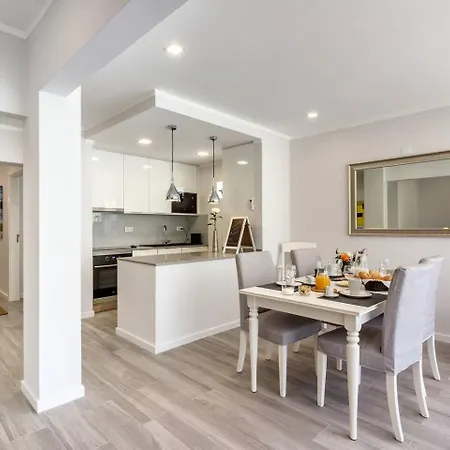 Apartament Luxury At *