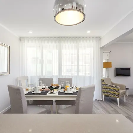 Apartament Luxury At